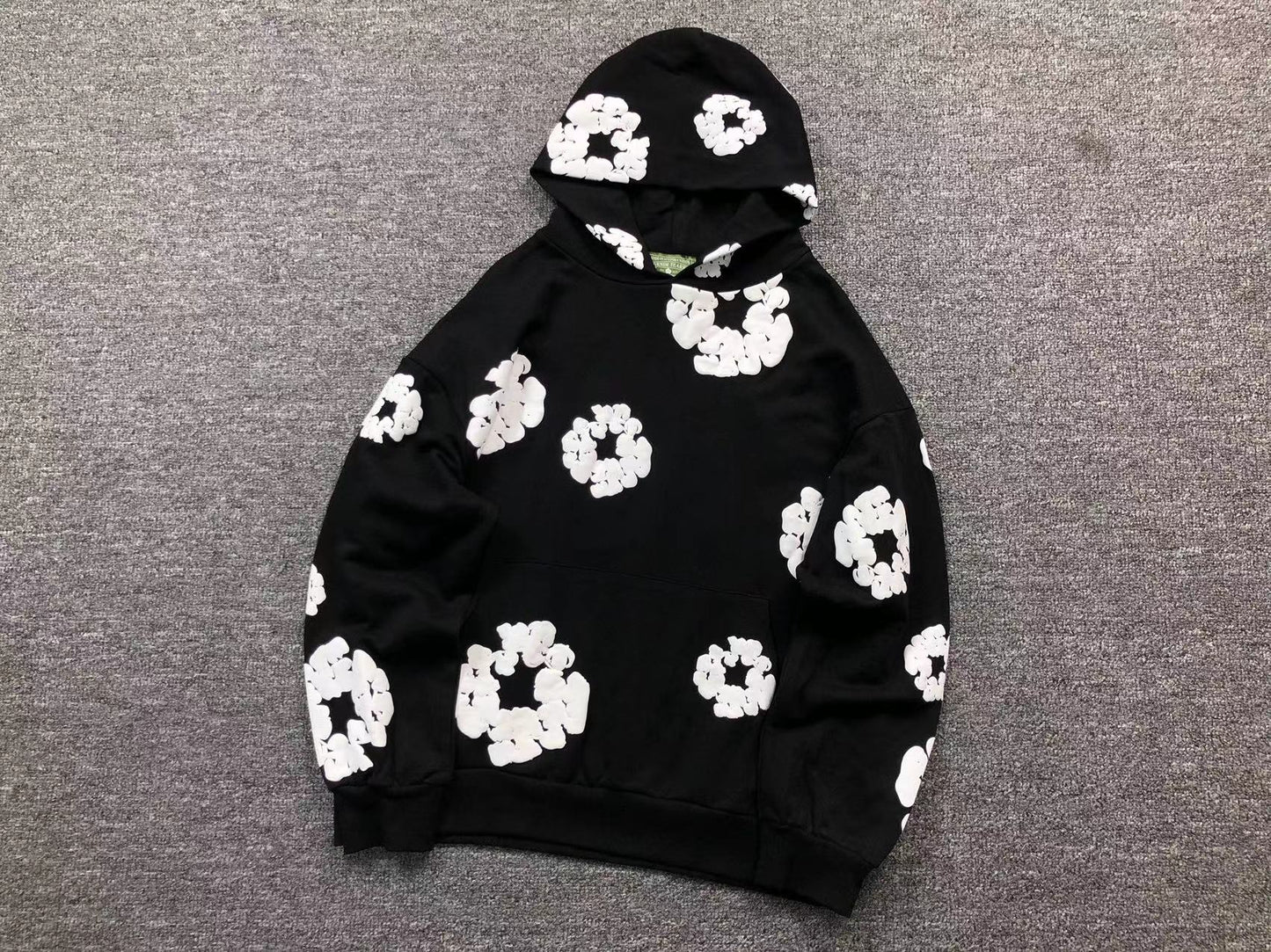 DENIM TEARS CLASSIC HOODIE BLACK/WHITE